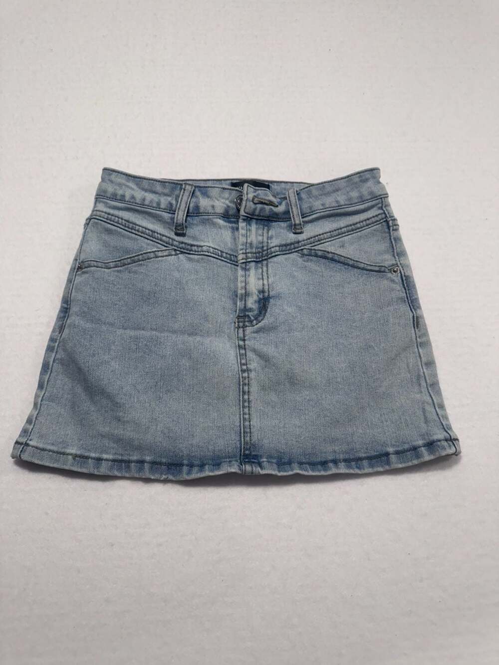 White Fox High Rise Light Wash Denim Mini Skirt Women’s XXS Preowned